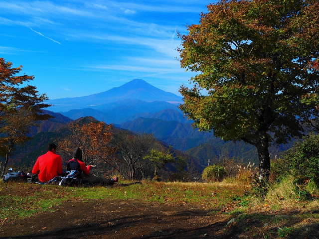 鍋割山